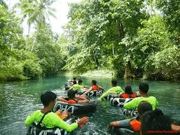 Commercial heavy-duty towable water tube for resort rental